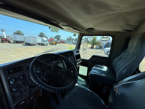 2005 Camión Kenworth T300 Con Pluma Pequeña Hiab