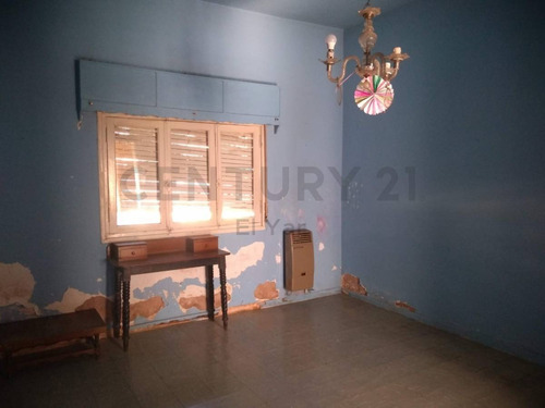 Imagen 17 de 30 de Venta Casa En San Antonio De Areco Con Amplio Terreno - Excelente Ubicacion
