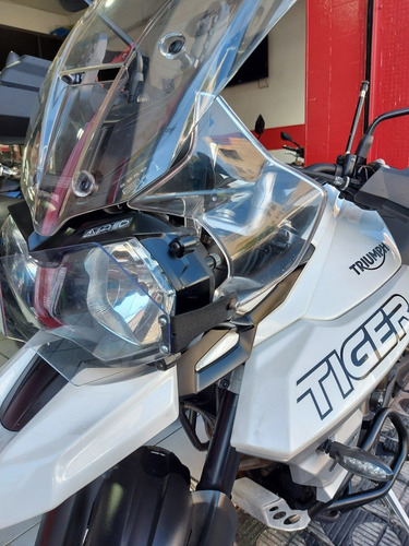 Triumph Tiger 8000 Xcx Branca