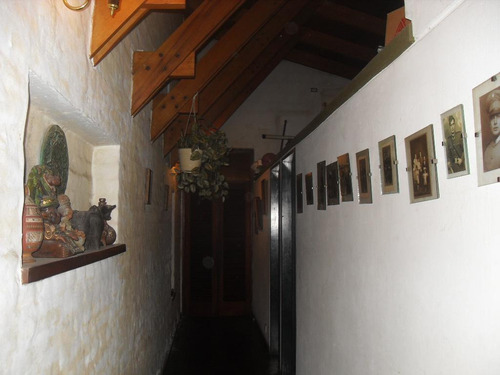 Imagen 6 de 11 de Chalet 5 Amb. Buen Estado S/lote 10x42m² Con Parque Y Pileta - Moron