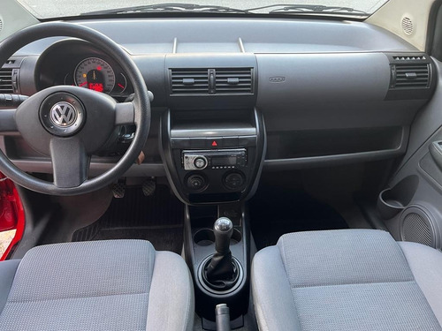 Imagem 10 de 14 de Vw Fox 1.6 Plus - 2010 - Completo + Rodas De Liga Leve.