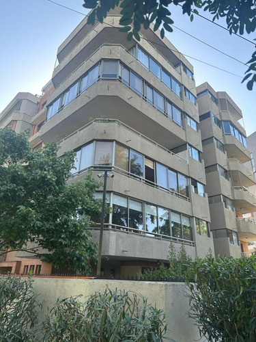 Venta De Acogedor Departamento 3 Dormitorios En Las Condes, 