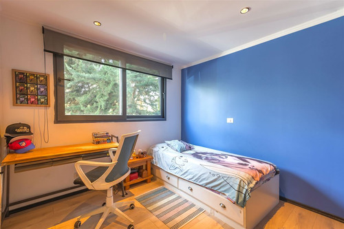 Casa En Venta De 4 Dorm. En Las Condes