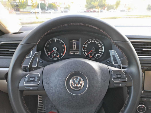 Imagen 21 de 21 de Volkswagen Vento 2014 2.0 Sportline Tsi 200cv Bi-xenon Dsg