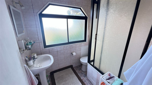 Casa En Venta De 4 Dorm. En Concepción
