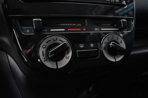 Imagen 9 de 14 de Mitsubishi Mirage 2016
