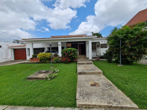 Imagen 4 de 14 de Marlyn Padrón Bella Casa En Guataparo Country Club Mlyn