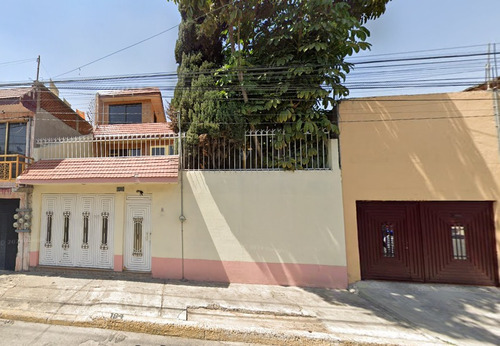 Casa En Venta En Flores Mexicanas 184, Benito Juárez, 57000 Cdad. Nezahualcóyotl, Méx Ajrj