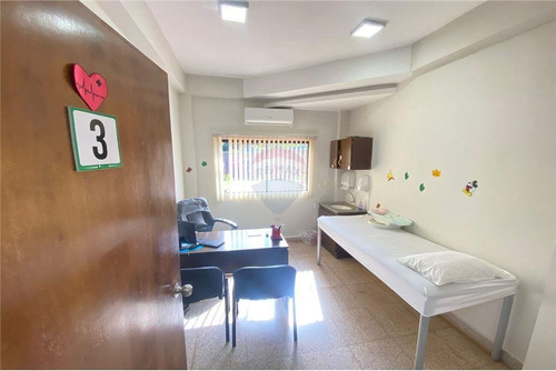 Vendo Edificio En Cambyreta, Para Cualquier Tipo De Emprendimiento