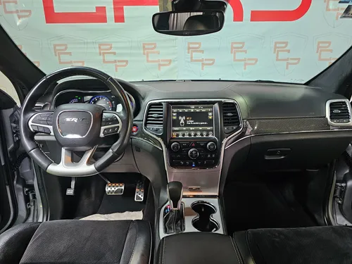 Jeep Grand Cherokee 6.4 Srt-8 At
