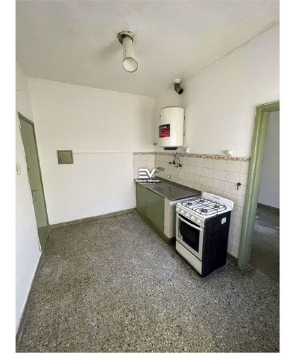 Imagen 3 de 9 de Venta. Cofico. Ideal Inversor! Amplio Depto 2 Dorm + Dep De Serv! No Paga Expensas!!!
