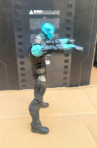 Electro Marvel Legends Amazing Spiderman 2 Andrew Garfield (Usado)