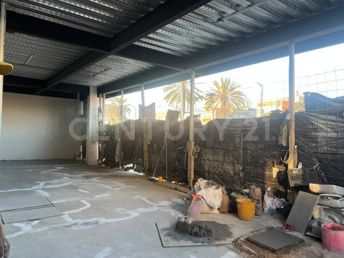 Renta De Local Comercial, Av. Chimalhuacán, Nezahualcóyotl.