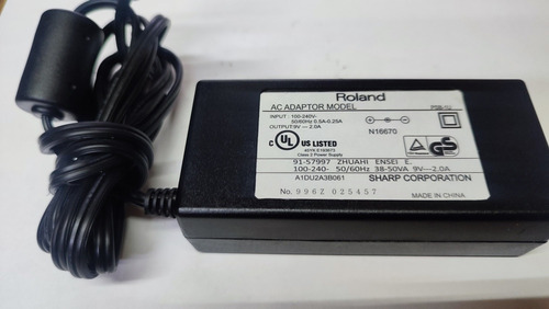 Eliminador Genérico Para Roland Spd30 -juno D-gw7-gw8 9vdc2a (Usado)