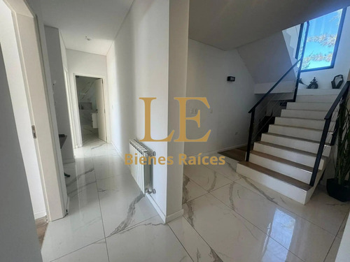 Venta Casa En El Naudir A La Laguna