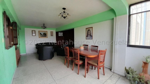 Imagen 4 de 30 de Apartamento En Alquiler Centro Barquisimeto, Semi Amoblado, Cantv E Internet, Servicio Agua Constante, Gas Directo. Información Al 0424-5620928 Flex 22-25591 Z09