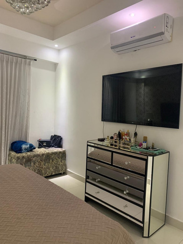 Vendo Segunda Con Terraza En Evaristo Morales 3 Habitaciones