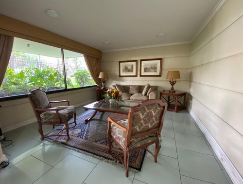 Departamento En Las Condes, Condiciones Especiales
