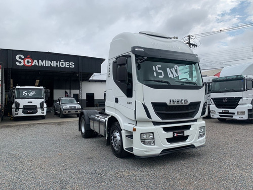 Imagem 4 de 15 de Iveco Hi Way 440 4x2 2015