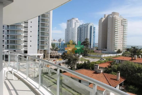 Apartamento En Venta Sunrise Tower 2 Dormitorios Mas Servicio Punta Del Este - Ref : Eqp5692