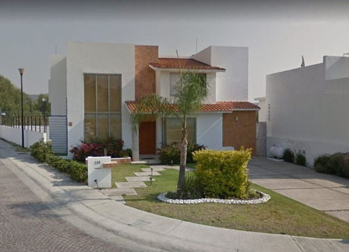 Casa En Venta En Calle Lago De Chapala, Cumbres Del Lago, Juriquilla, Santiago, Queretaro