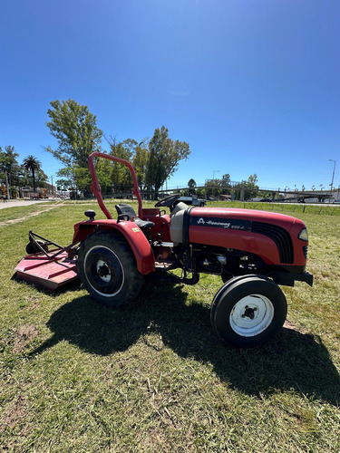 Hanomag 300 Agrícola Con Desmalezadora