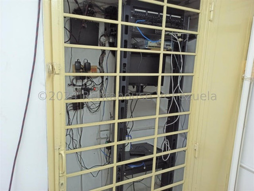 Local Comercial En Venta, La Yaguara Mls #24-20557 Sc