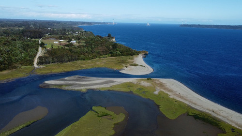 Campo En Maullín Río Astillero Región De Los Lagos