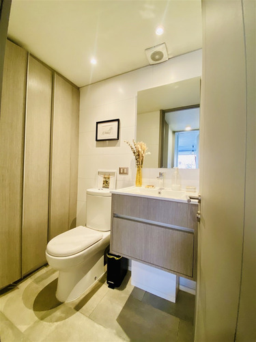 Triplex En Arriendo 1d,2b,1est,1bd,terraza. En Providencia