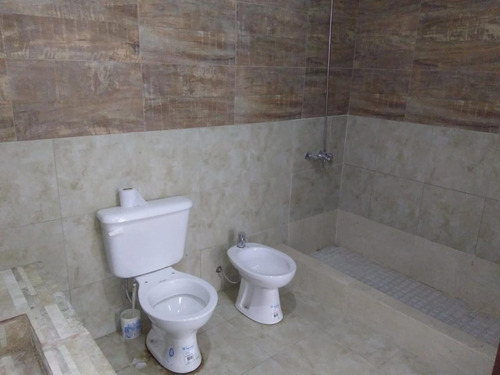 Imagen 11 de 24 de Casa De 4 Ambientes Con Piscina En Venta