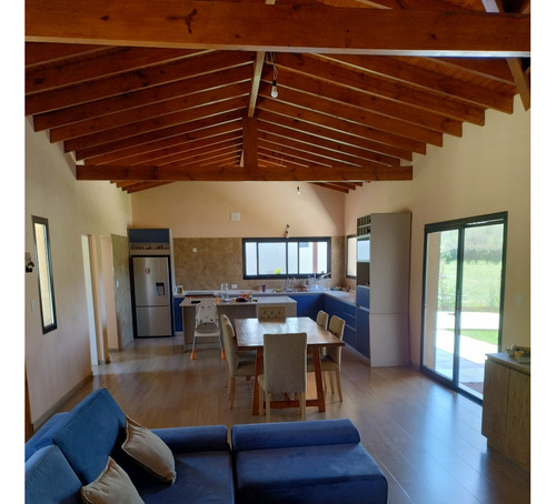 Hermosa Casa En La Mejor Zona De El Valle De Calamuchita, A 7 Minutos Del Centro De Villa General Belgrano.