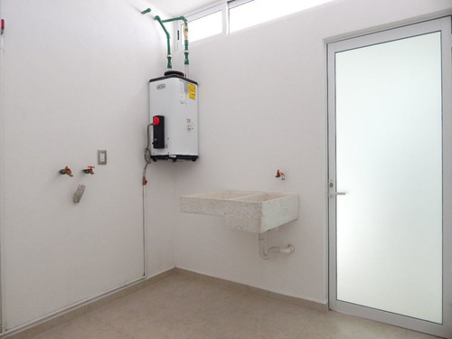 Hermosa Residencia, Lomas De Juriquilla, Jardín, Terraza, Estudio O 4ta Rec Pb