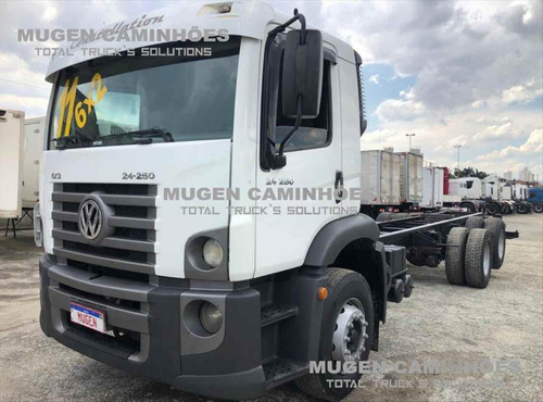 Volkswagen 24.250 2012 707.000km - Mugen Caminhões