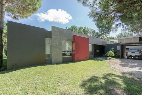 Casa En Venta 5 Ambientes Pinamar La Herradura