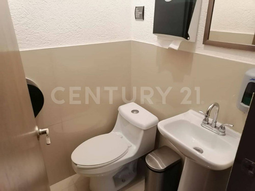 Edificio En Venta En Jardines De Santa Mónica, Tlalnepantla, Estado De México