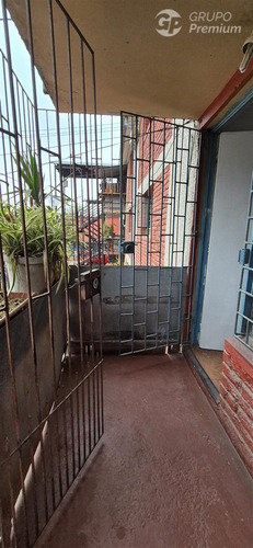 Departamento En Venta De 2 Dorm. En La Granja