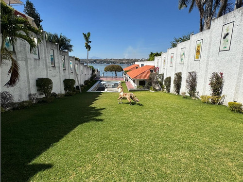 Casa En Renta A Orilla Del Lago Teques Mc.