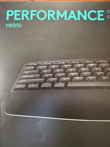Teclado Y Mouse Logitech Mk850 Inalambrico Bluetooth Ingles
