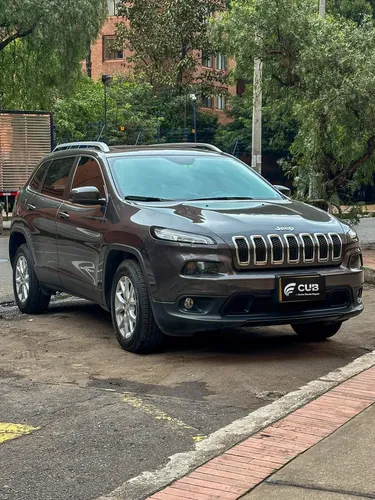 Jeep Cherokee 3.2 Longitude Plus