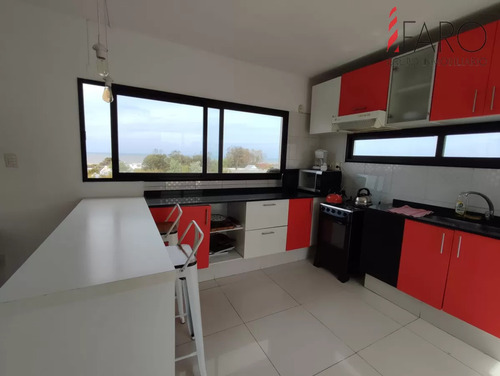 Hermosa Casa En Punta Piedras, Con Vista Al Mar.ref: 5581