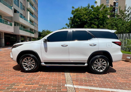 Toyota Fortuner 2.8l