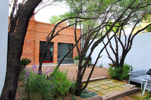 Imagen 27 de 30 de La Casa De Los Arboles Grandes