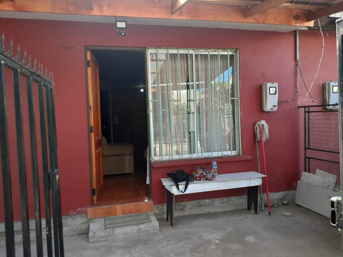 Casa Remodelada, Entreda De Auto Y Ante Jardin.