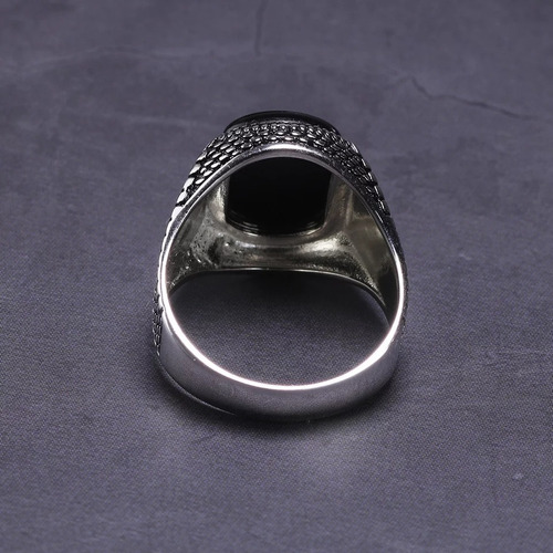 Imagen 2 de 8 de Anillo Solitario Caballero De Plata 925 Con Onix Natural