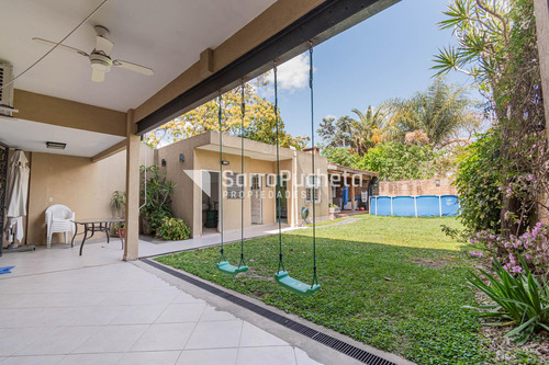 Venta Casa 6 Ambientes Con Amplio Parque En Barrio Pileta , Ramos Mejia.