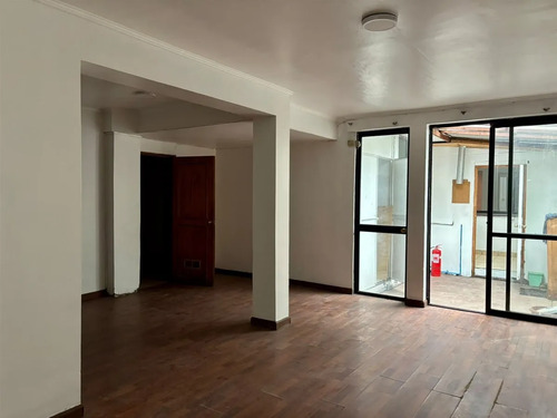 Casa Comercial De 453 M En Arriendo 12 Privados Centro 