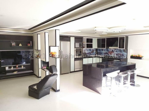 Moderno Y Amplio Th, Concepto Abierto, Totalmente Amoblado, Cocina Moderna Con Tope De Cuarzo, Campana Viotto, Lavaplatos Eléctrico, Paredes De Escayola, Habitación Principal Con Vestier
