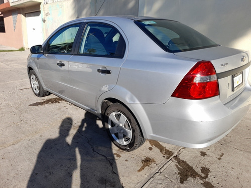 Imagen 5 de 9 de Chevrolet Aveo 2017 1.6 Ls Aa Radio Nuevo Mt