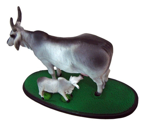 Vaca Com Bezerro Bezerrinho Estátua Decorativa Em Resina