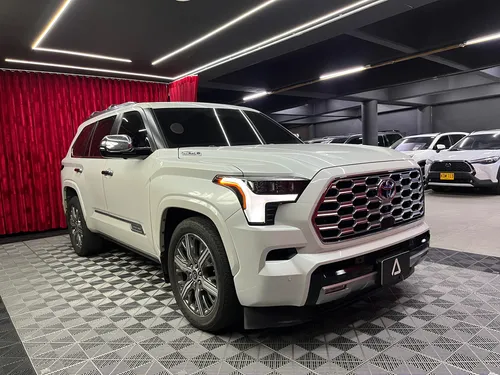 Toyota Sequoia 3.5 V6 Capstone